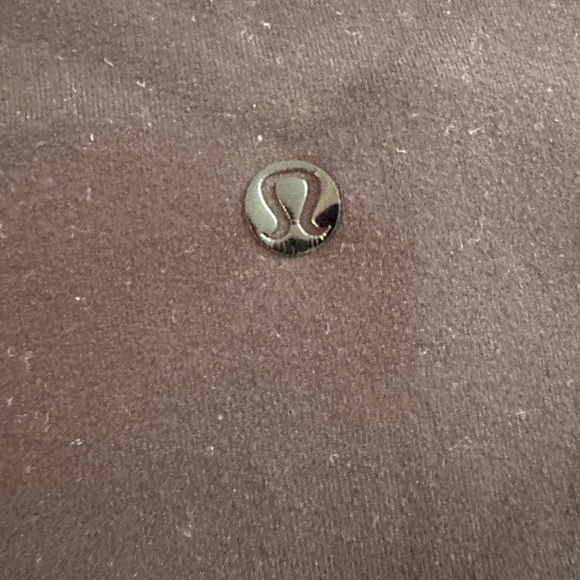 Lululemon size 8 Wunder Under mesh leggings. - Picture 11 of 11